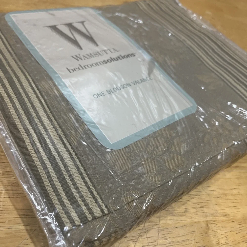 Wamsutta blouson valance